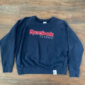 Super cute rebook crew neck